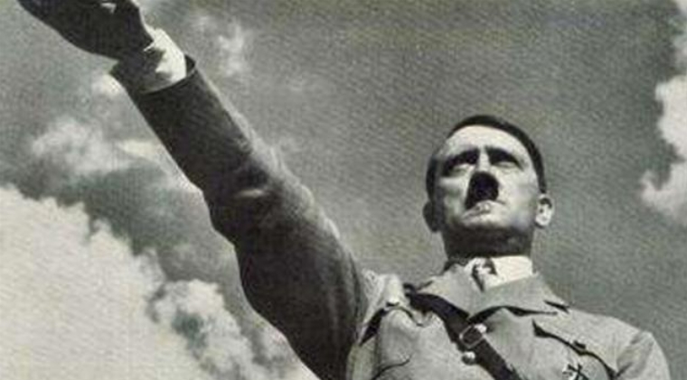 希特勒是怎么让德国发起战争的